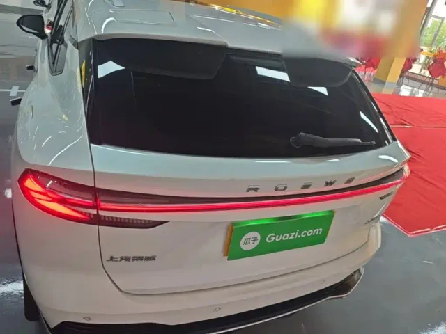 Roewe RX5 — Фото автомобиля 5