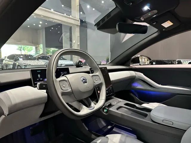 Nio ET5 Touring — Фото автомобиля 12