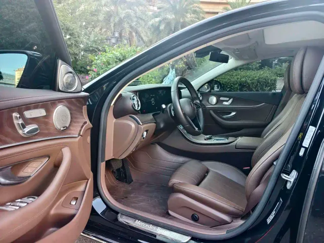 Mercedes-Benz E-Class — Фото автомобиля 7