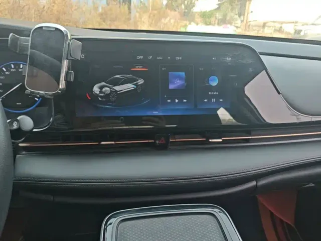 GAC Aion S — Фото автомобиля 12