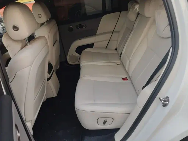 Li Auto i6 — Фото автомобиля 16