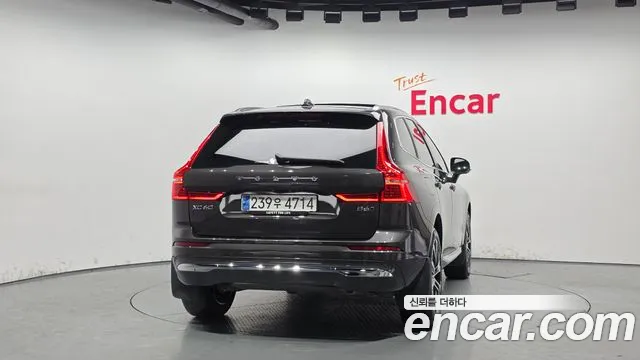 Вольво XC60 — Фото автомобиля 4