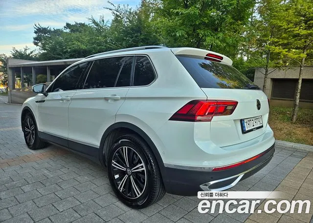 Volkswagen Tiguan Generation 2 — Фото автомобиля 4