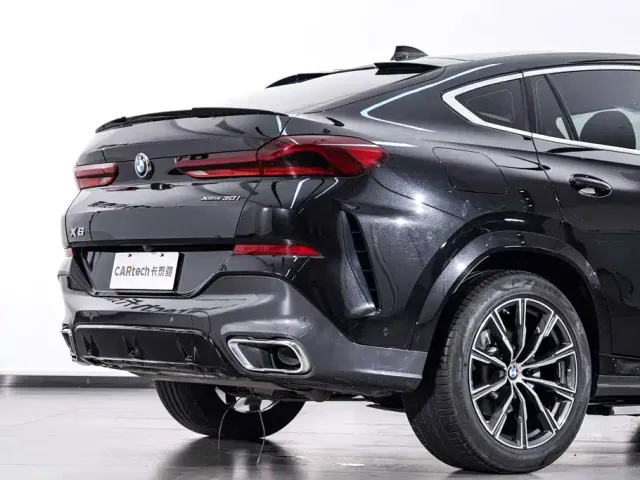 BMW X6 — Фото автомобиля 9