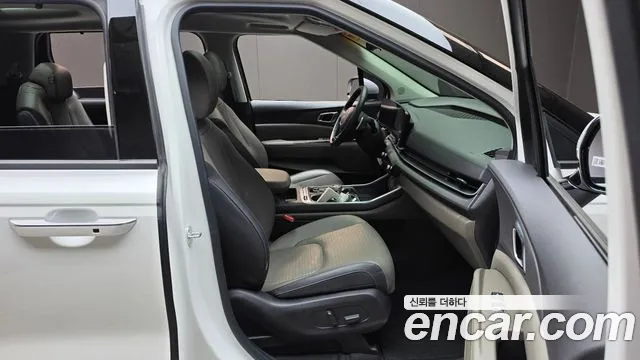 Kia Carnival 4th Gen — Фото автомобиля 18