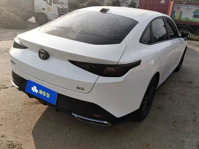 Changan Lamore — Фото автомобиля 3