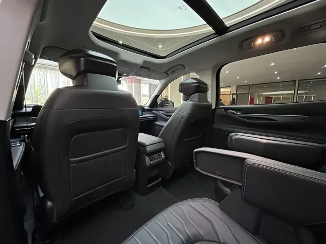 Ford Edge — Фото автомобиля 12
