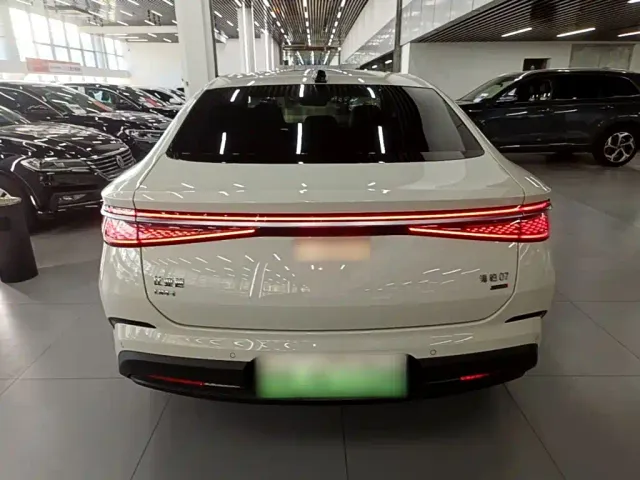 BYD Seal 07 DM-i — Фото автомобиля 5