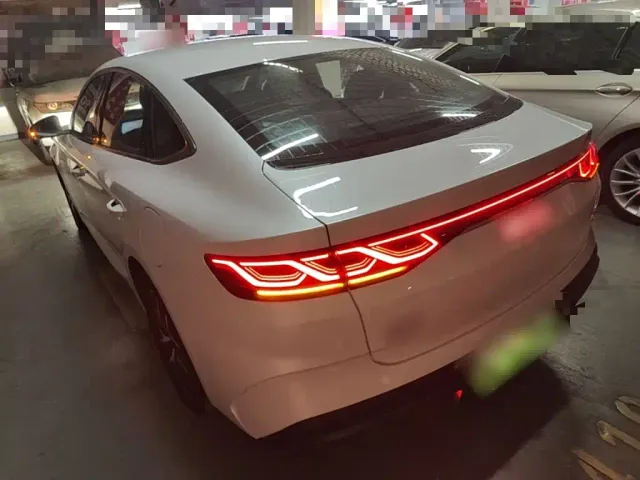 BYD Qin L — Фото автомобиля 4