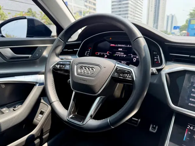 Audi A6 — Фото автомобиля 28