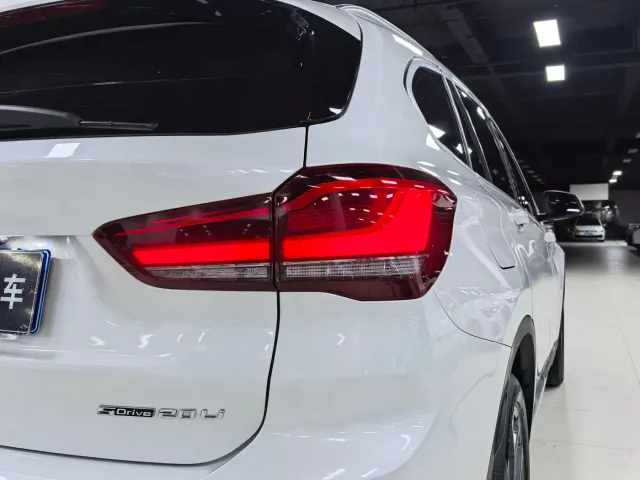BMW X1 — Фото автомобиля 5