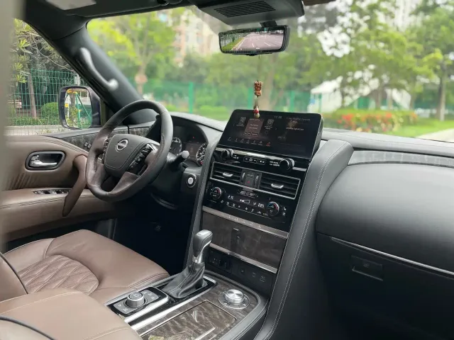 Nissan Patrol — Фото автомобиля 14