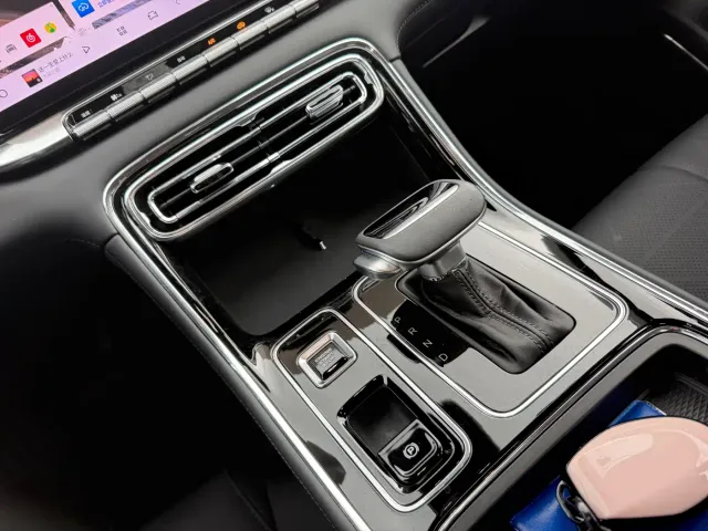 Geely Emgrand — Фото автомобиля 10