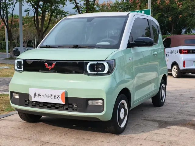 Фотография автомобиля — Wuling Hongguang Mini EV