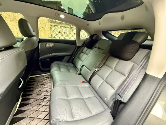 IM Motors LS6 — Фото автомобиля 14