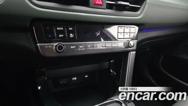 Kia Seltos New — Фото автомобиля 24