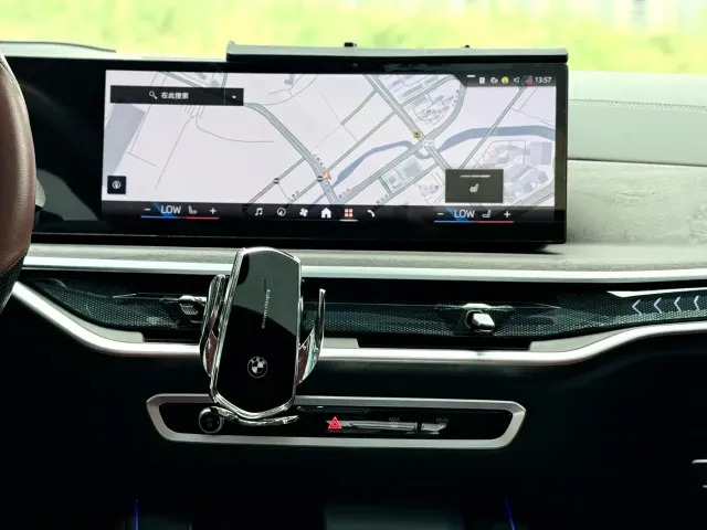BMW X5 — Фото автомобиля 11