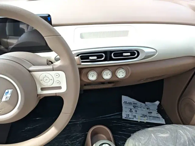 Wuling Hongguang Mini EV — Фото автомобиля 12