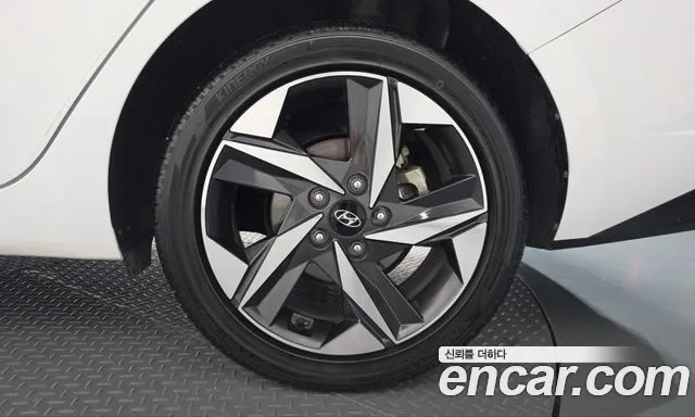 Hyundai Avante — Фото автомобиля 6