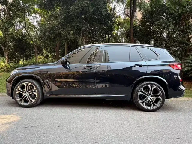 BMW X5 — Фото автомобиля 3