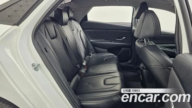 Hyundai Avante — Фото автомобиля 12