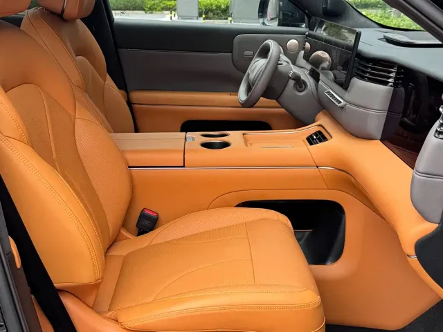IM Motors LS8 — Фото автомобиля 14