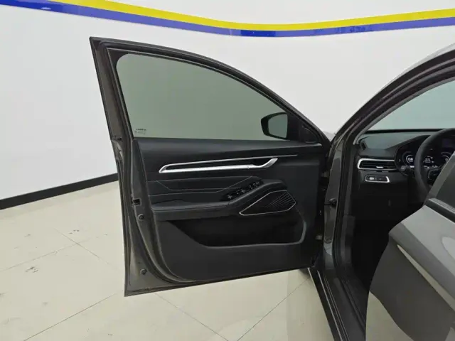 Geely Emgrand — Фото автомобиля 7