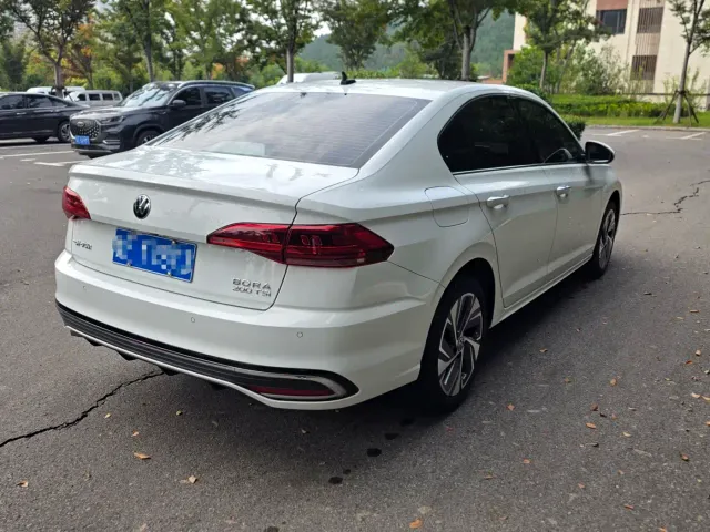 Volkswagen Bora — Фото автомобиля 14