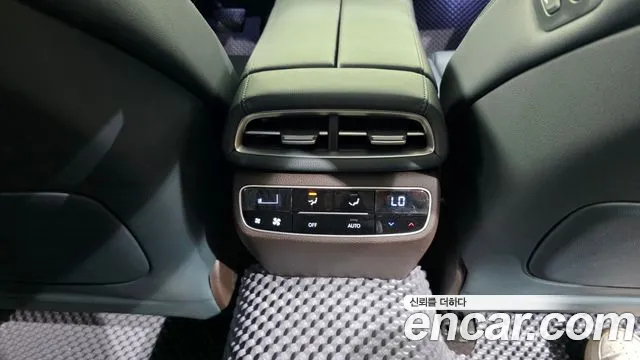 Genesis G80 Бензин 2.5 турбо AWD — Фото автомобиля 24