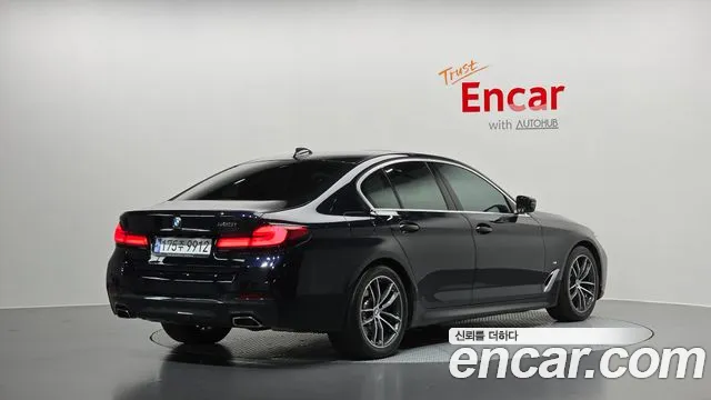 BMW 5 Series G30 — Фото автомобиля 2