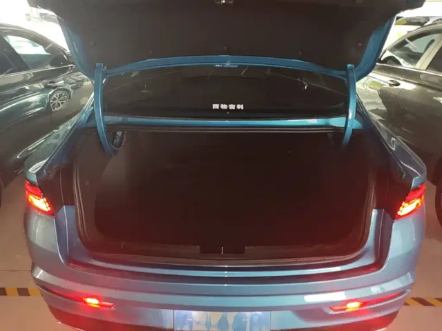Geely Xingrui — Фото автомобиля 18