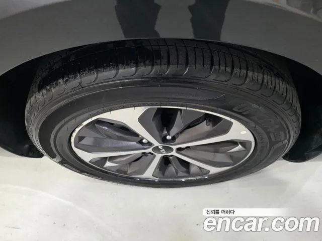 Kia K8 Hybrid — Фото автомобиля 20