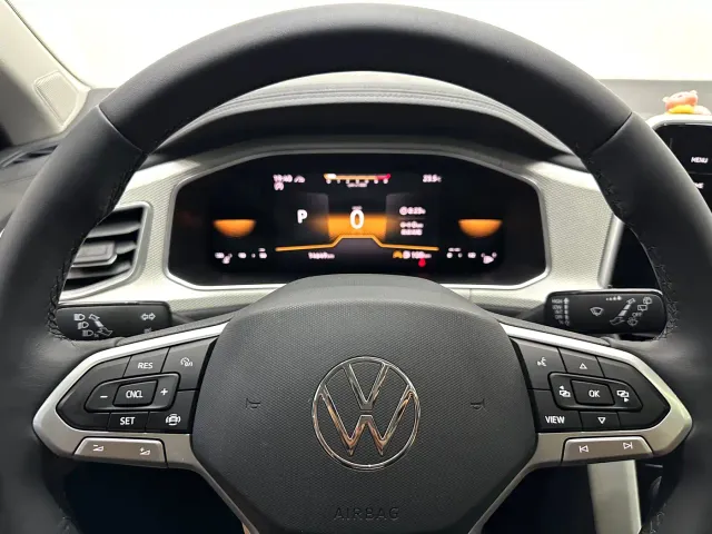 Volkswagen T-Roc — Фото автомобиля 18