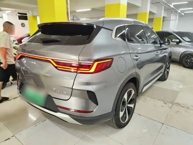 BYD Song PLUS — Фото автомобиля 6