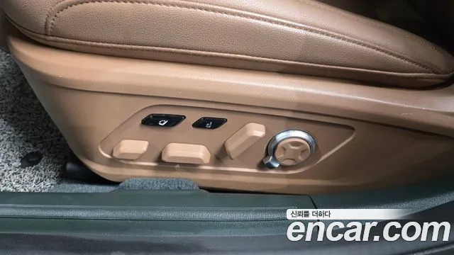 Hyundai Grandeur — Фото автомобиля 24