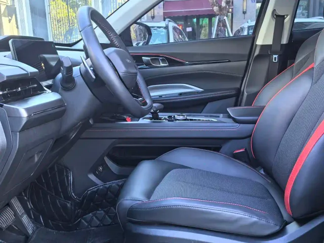 Changan Z6 — Фото автомобиля 9
