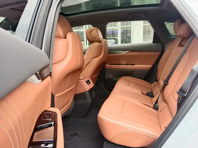 Cadillac Optiq — Фото автомобиля 10