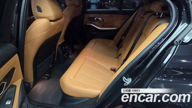 BMW 3-Series 3 серия (G20) 320i M Sport — Фото автомобиля 11