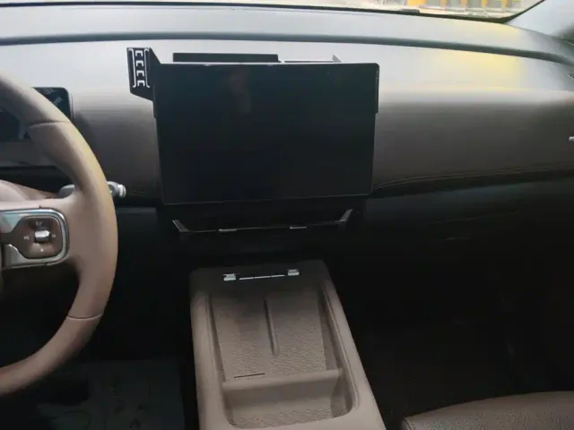 Wuling Starlight 730 — Фото автомобиля 13