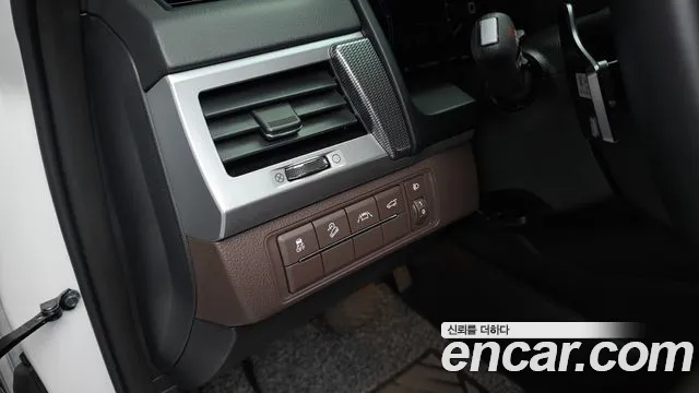 KG_Mobility_Ssangyong Rexton All Rexton Дизель 2.2 4WD — Фото автомобиля 14