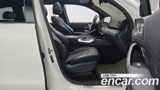 Mercedes-Benz GLS-Class — Фото автомобиля 26