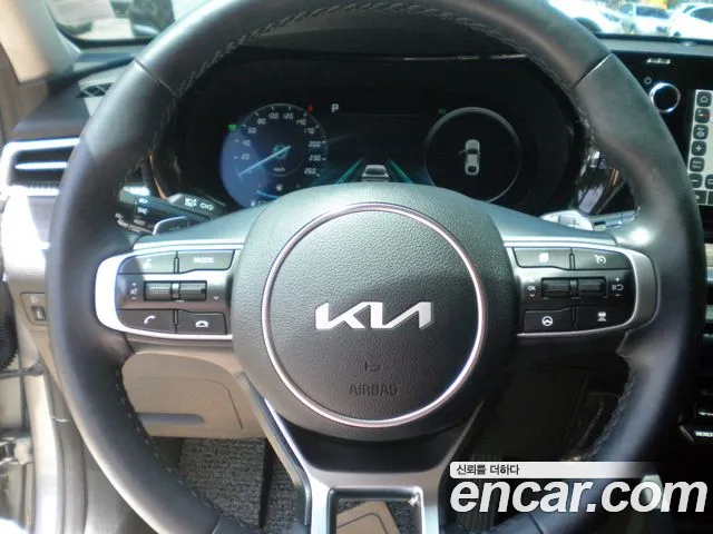 Kia K5 Generation 3 — Фото автомобиля 15