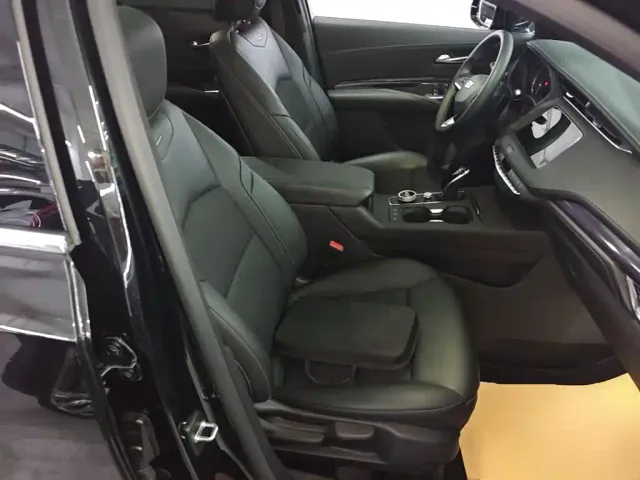 Cadillac XT4 — Фото автомобиля 24