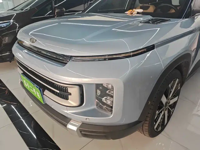 Geely ICON — Фото автомобиля 23