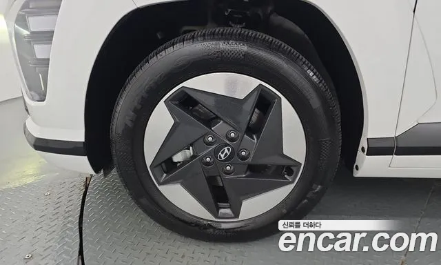 Hyundai Kona SX2 — Фото автомобиля 5