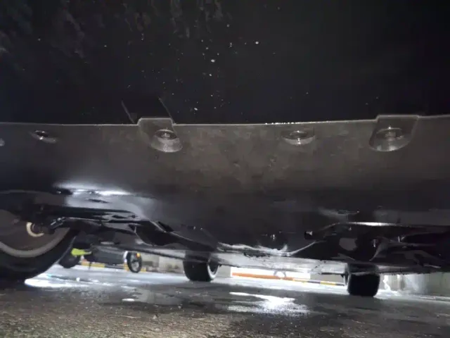 Tesla Model Y — Фото автомобиля 23