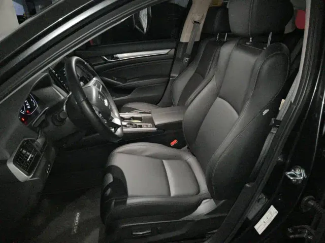 Honda Accord — Фото автомобиля 11
