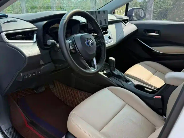 Toyota Corolla — Фото автомобиля 5