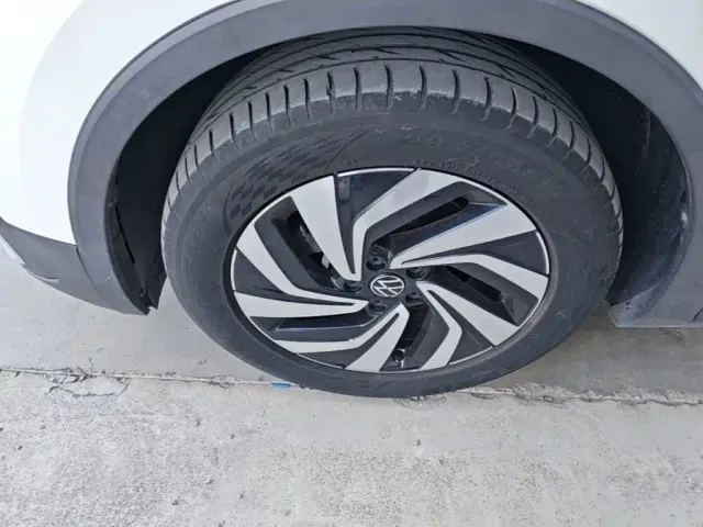 Volkswagen Tiguan L — Фото автомобиля 22