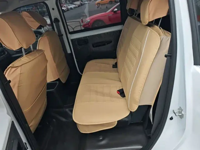 Wuling Hongguang Plus — Фото автомобиля 16